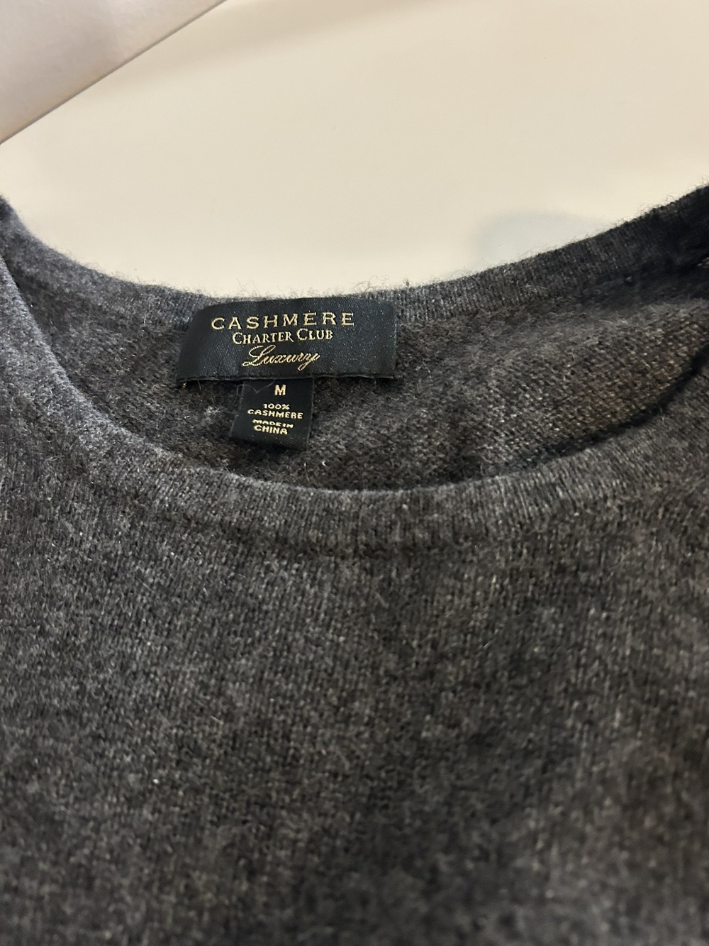 Charter Club Luxury 100% Cashmere Gray Crewneck Sweater Size M - Picture 5 of 5